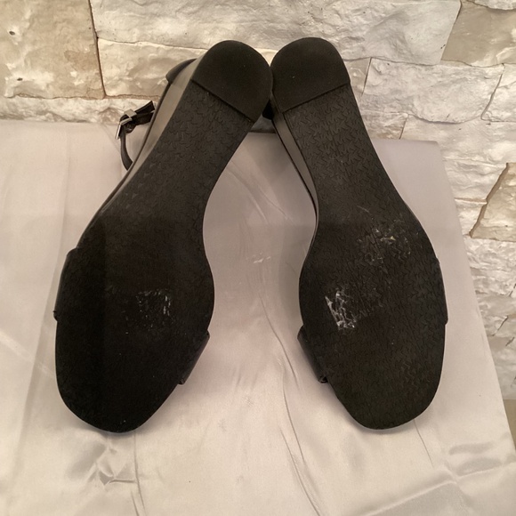 Michael Michael Kors Fiona Wedge Sandals - Picture 10 of 12